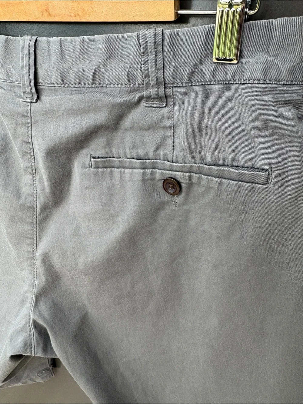 J. Crew Men's Stretch Chino Shorts in Spokane Grey (32 waist, 9” inseam)